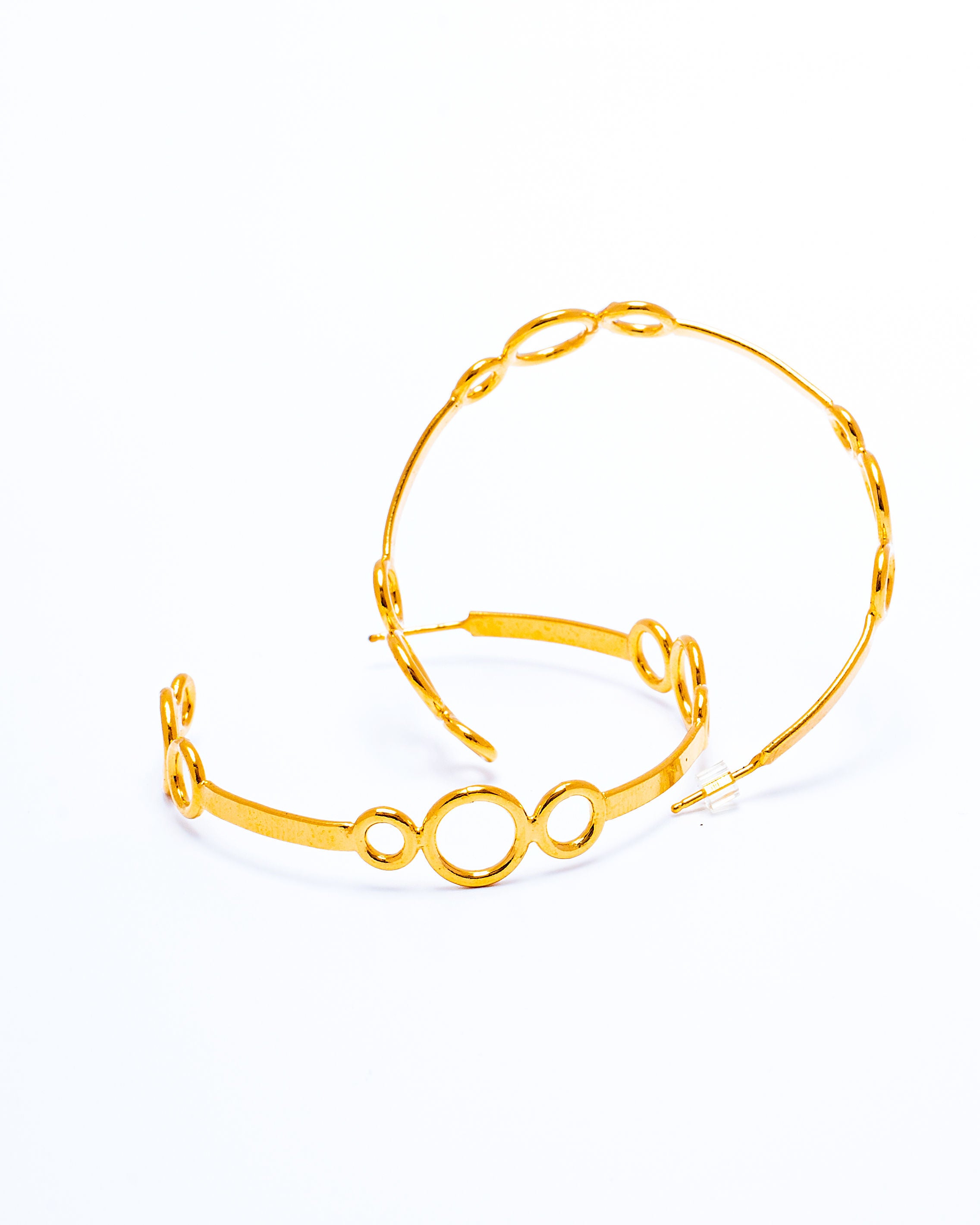 gold hoops by zivanora jewellery